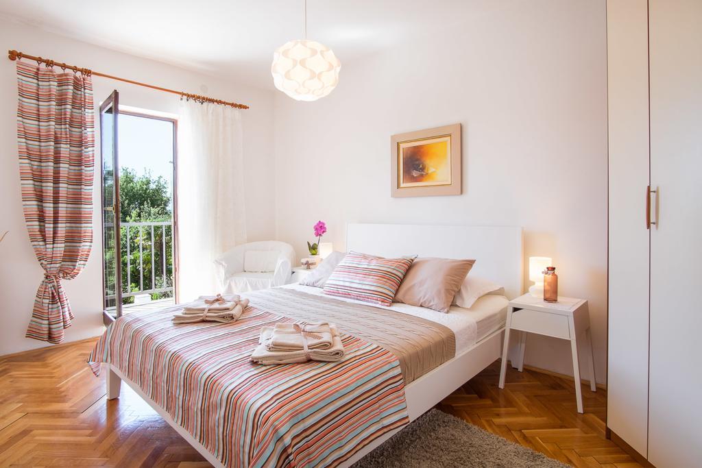 Apartment Katarina Malinska Habitación foto
